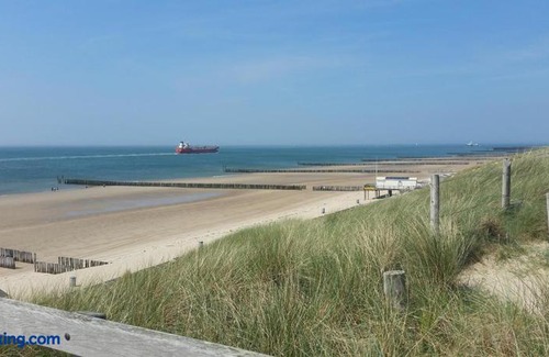 Westkapelle Apartment | Duinzicht 6 Bed By The Sea