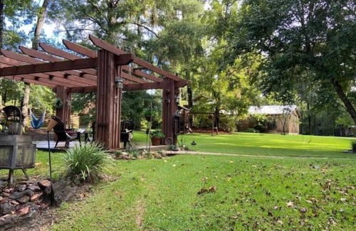 Hazlehurst Cabin | Dukes Lodge is located between Vidalia, Ga. and Hazlehurst, Ga.