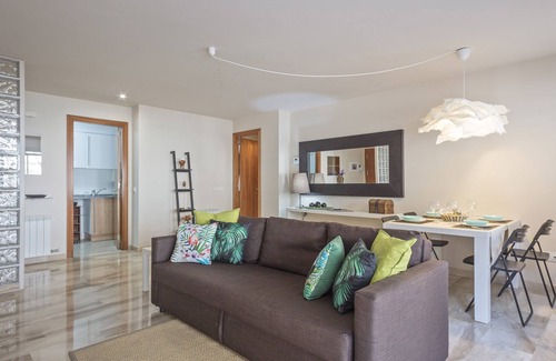 Mataro Apartment | Duna bright and cozy apartment in Mataró