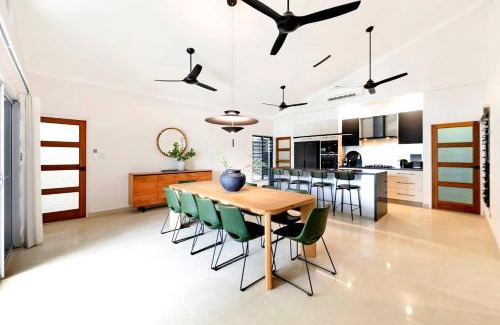 Parap Villa | Dune - Poolside Elegance near Parap Markets & Beach
