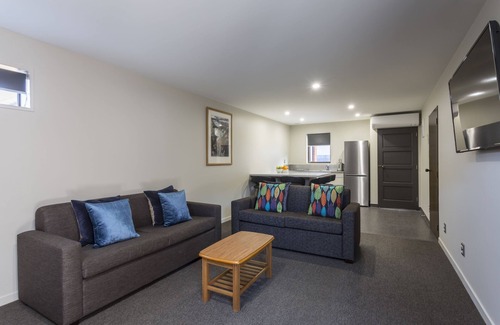 North Dunedin Hotel | Dunedin Motel and Villas