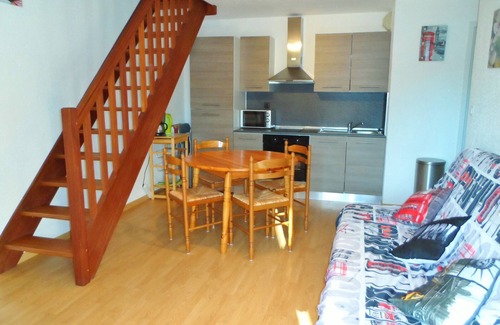 Le Home Apartment | Duplex 3-Room Apartment Near Beach in Cabourg - Sleeps 6, Parking Included