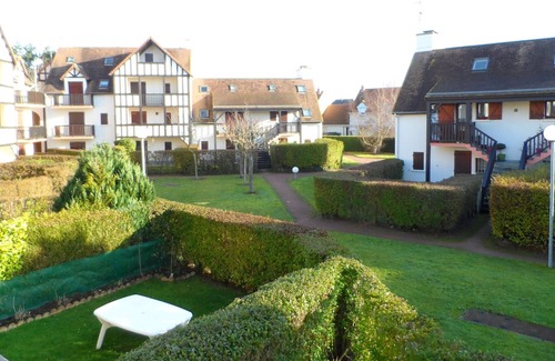 Le Home Apartment | Duplex 3-Room Apartment Near Beach in Cabourg - Sleeps 6, Parking Included