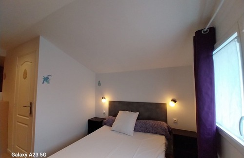 Saujon Apartment | DUPLEX 30 M² any comfort, 1 to 4 p CALM, 10 min beaches.Terrace. Parking. ANCV