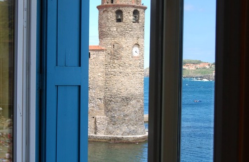 Collioure Apartment | Duplex, 6 people, balconies on the bay of Collioure and terrace, unique view