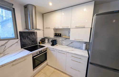 Old Town Apartment | Duplex 90m² Avec Balnéo au Centre-ville de Troyes, 10 Minutes à Pied de la Gare