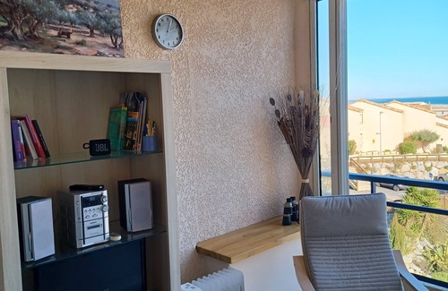 Saint-Pierre-la-Mer Apartment | Duplex, amazing sea view, swimmingpool, wifi, 6 min. from beach, for 6 people