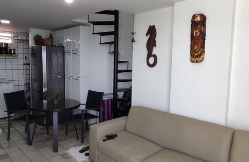 Pajucara Apartment | DUPLEX APARTMENT BY THE SEA, 180° VIEW OF THE BEACH, IN FRONT OF THE NATURAL POOLS.