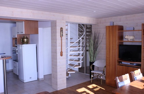 Granville Apartment | Duplex apartment facing the fishing port in downtown Granvillle