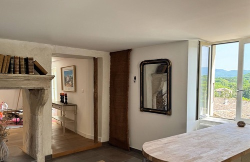 Grignan House | Duplex-au pied du château-Premium-Landmark view-Ensuite