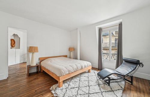 16th Arrondissement Apartment | Duplex avec billard à côté de la Tour Eiffel !