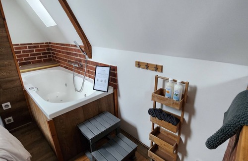 Cysoing Apartment | Duplex cosy life (balnéo)near Lille, stade Pierre mauroy, 4 cantons