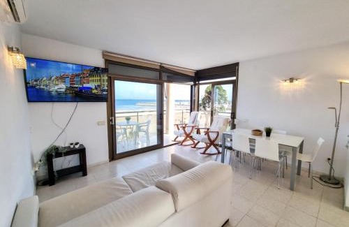 Torredembarra Apartment | DUPLEX en primera linea de playa