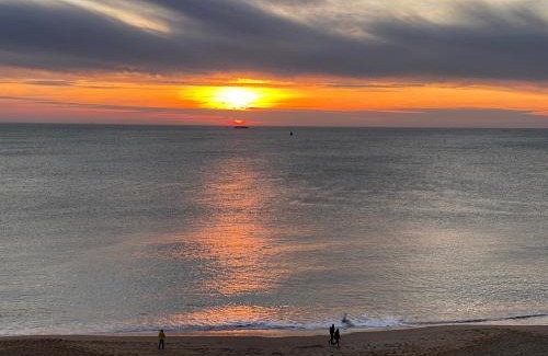 Pornichet Apartment | Duplex face mer tout confort sur la plage/tennis