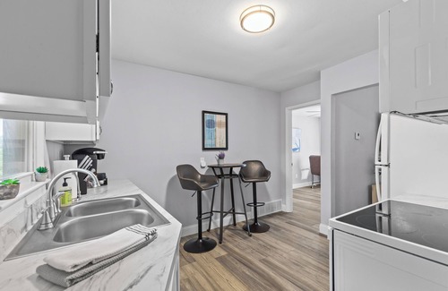St. Charles Apartment | Duplex Hideaway in St. Charles, MO