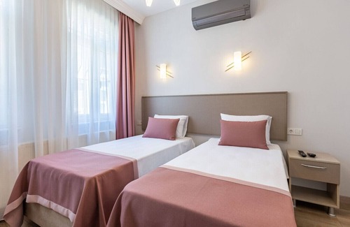 Harbiye Villa | Duplex House near Trendy Attractions in Sisli