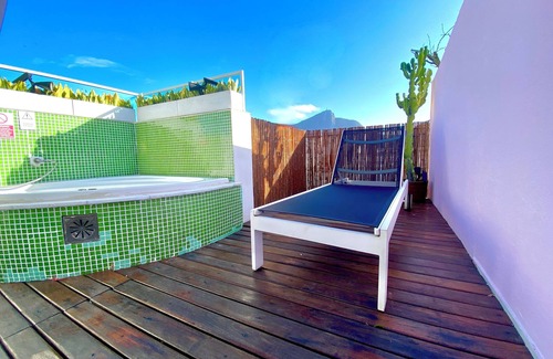 Ipanema Condo | DUPLEX IPANEMA PENTHOUSE POSTO 9. Jacuzzi, 2 Terraces + Wow Cristo Views!