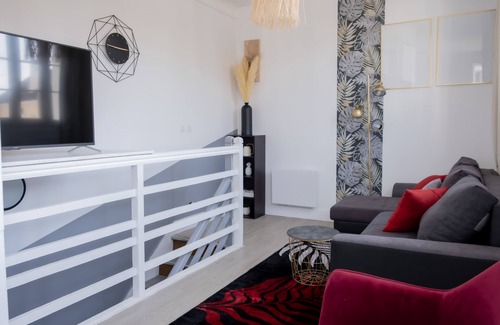 Le Bourget Apartment | Duplex Lumineux-netflix