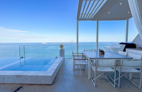 Vidigal Apartment | Duplex penthouse with infinity pool and panoramic ocean views