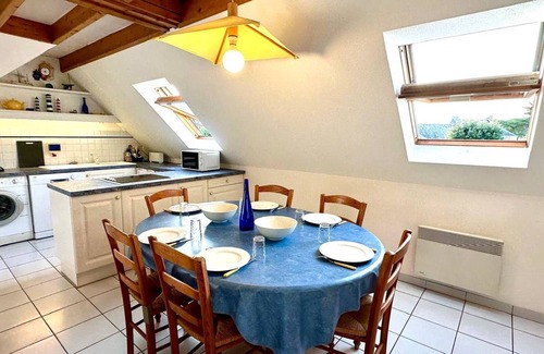 Carnac Apartment | Duplex T3 avec Piscine à 350m de la Plage – 6 Couchages, Balcon, Parkings, Proche Commerces