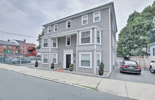 Newburyport Apartment | Dusk Suite at The Hygge House, Dusk Suite at The Hygge House