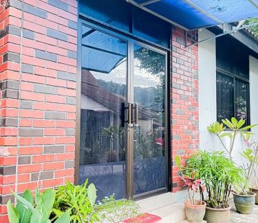 Bayan Lepas House | Dusun Indah Cottage 2
