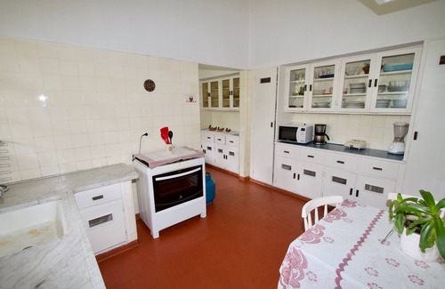 Bairro dos Finco House | Dutch Charm Farm
