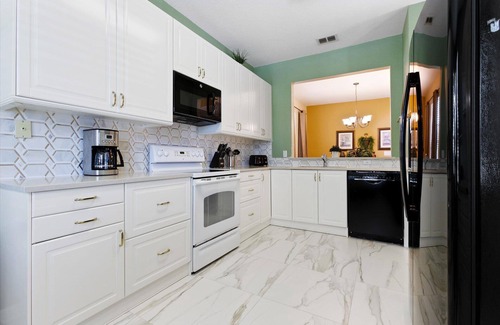 Windsor Hills House | DVL2638 Summary: Wind