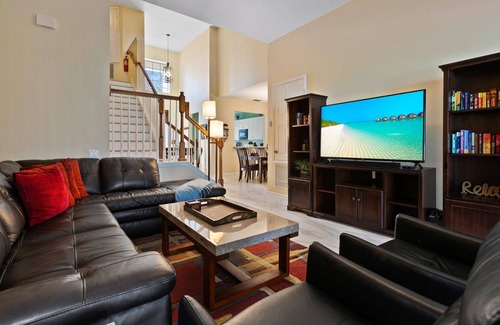 Windsor Hills House | DVL2638 Summary: Wind