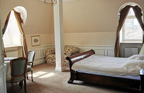 Dobczyce Hotel | Dwór Sieraków