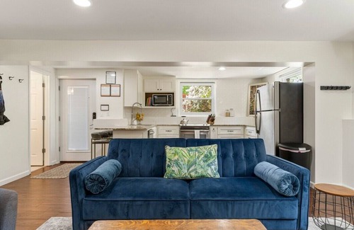 Tulsa Apartment | Dwell Well Modern Studio Apartment Brookside