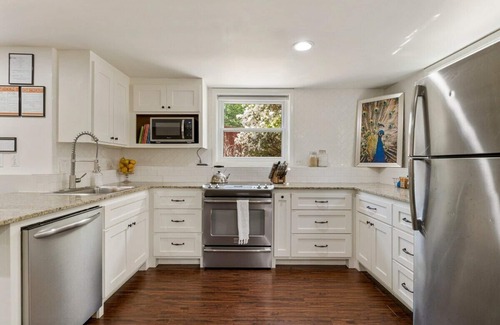 Tulsa Apartment | Dwell Well Modern Studio Apartment Brookside