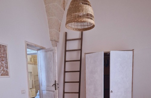 Pezze di Greco House | Dwelling 5 minutes from the sea and the zoo in the center of the town