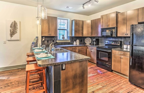 River District Condo | Dwtn Condo 4 Blocks to The Wilmington Riverwalk!