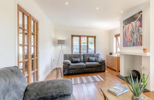 Llandre House | Dyffryn Cain