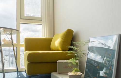 Yonggang-dong Apartment | dynamic Seoul, the city view and the Han River view/the center of traffic