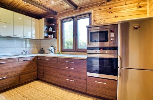 Czarna House | Dzika Cisza DOMEK CAŁOROCZNY