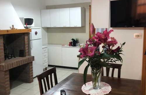 Dozza Apartment | E lucean le stelle sotto al cielo di Vic Campeggi