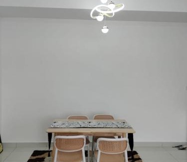 Petaling District Apartment | E-Zara Homestay