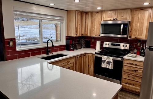 Estes Park Cabin | Eagle Cliff Retreat - Hot Tub & Views (22-RES0263)