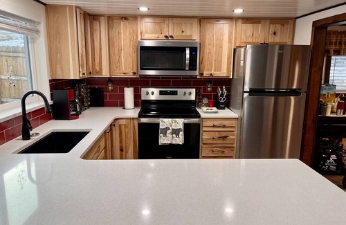 Estes Park Cabin | Eagle Cliff Retreat - Hot Tub & Views (22-RES0263)