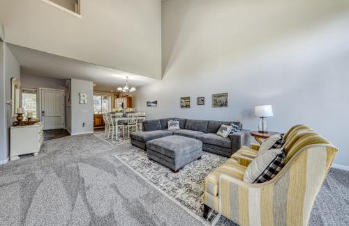 Redmond House | Eagle Crest Modern Escape