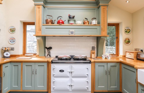Glenridding Cottage | EAGLE FARMHOUSE, pet friendly, with open fire in Glenridding