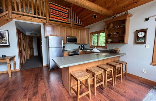 Hurley Cabin | Eagle Point Cabin on Island Lake in Iron County, Wisconsin