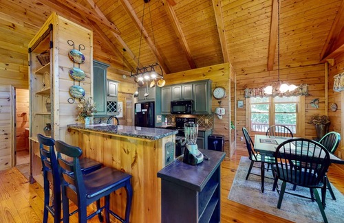 Clarkesville Cabin | Eagle Rest - 3rd Night Free! See Details Below.