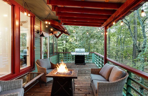 Eagle Mountain Cabin | Eagle Ridge - Fireplace, Wifi, wooded views, Coosawattee Resort, and games!