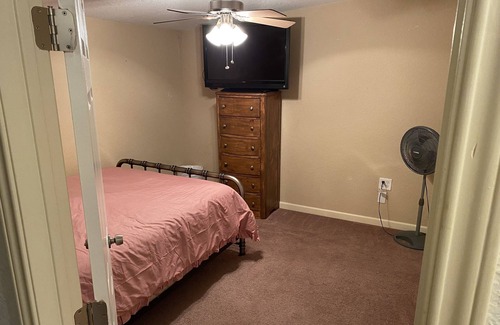 Gordonville House | Eagle’s Nest Lodging