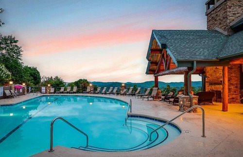 Banner Elk Condo | Eagle’s Roost - Views from the Top!