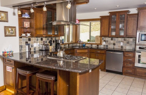 Balfour House | Eagleview Retreat Guest House. Two lodgings in one