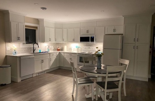 West End Apartment | East Coast Serenity - 2 Bedroom Suite